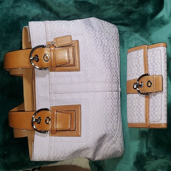 Coach Handbags - Coach purse W/matching wallet
